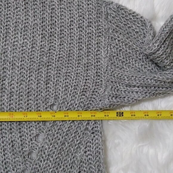 EUC American Eagle Gray Open Weave Oversized Sweater - Picture 11 of 14